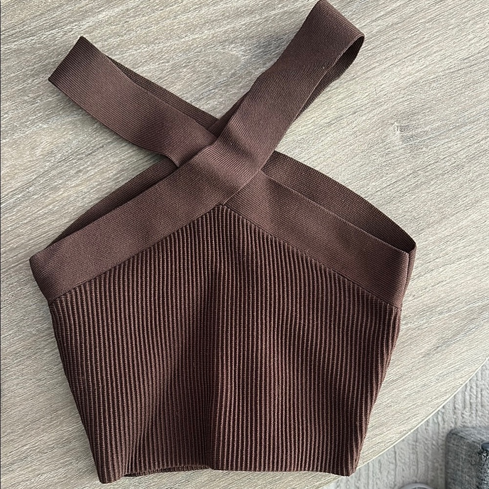Aritzia Babaton Sculpt Knit Criss Cross Cropped Tank